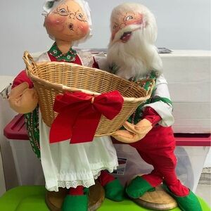 Annalee Mr./Mrs. Santa w/Basket